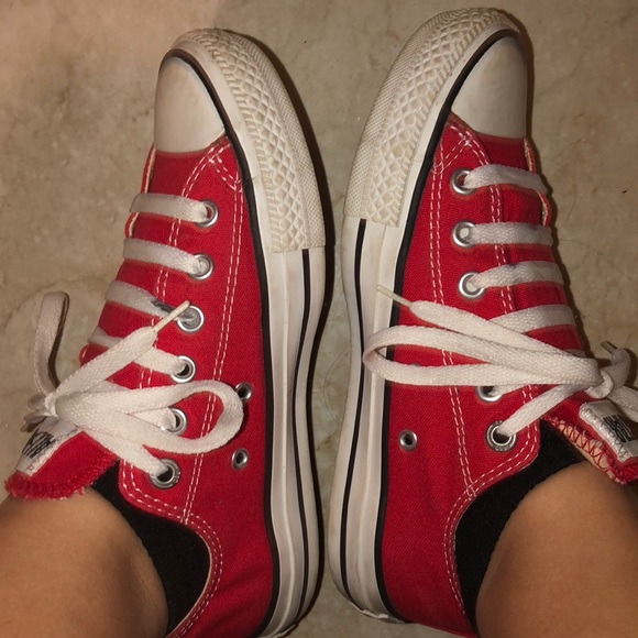 More pictures of Red Converse - Picture 3 of 6